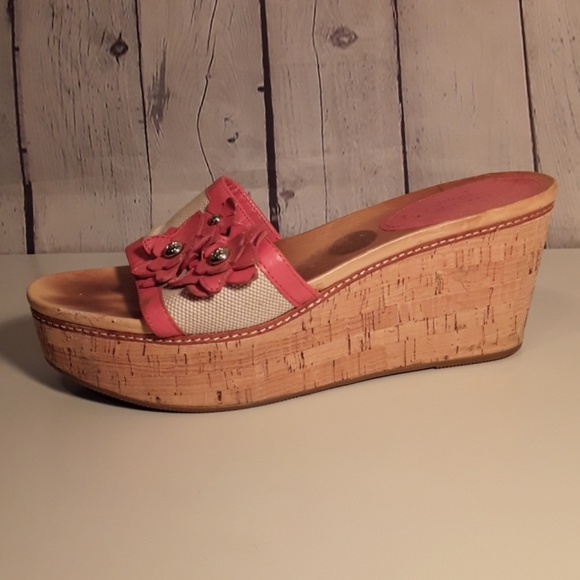 COACH WOMEN'S PLATFORMS SIZE 8.5 - Picture 1 of 8